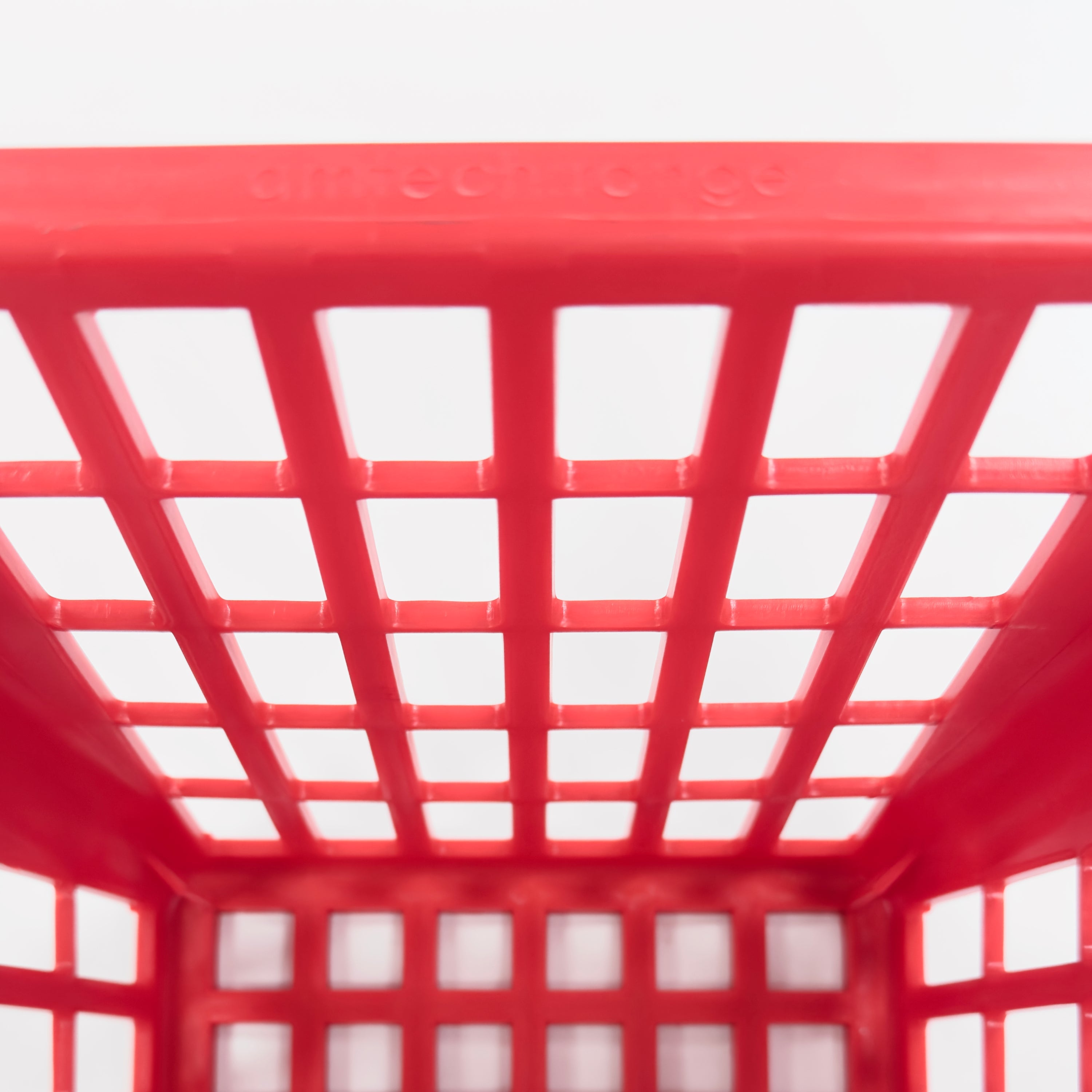 RA-BB9322 Amtech Range Ball Basket Plastic Square Red for the Golf Driving Range