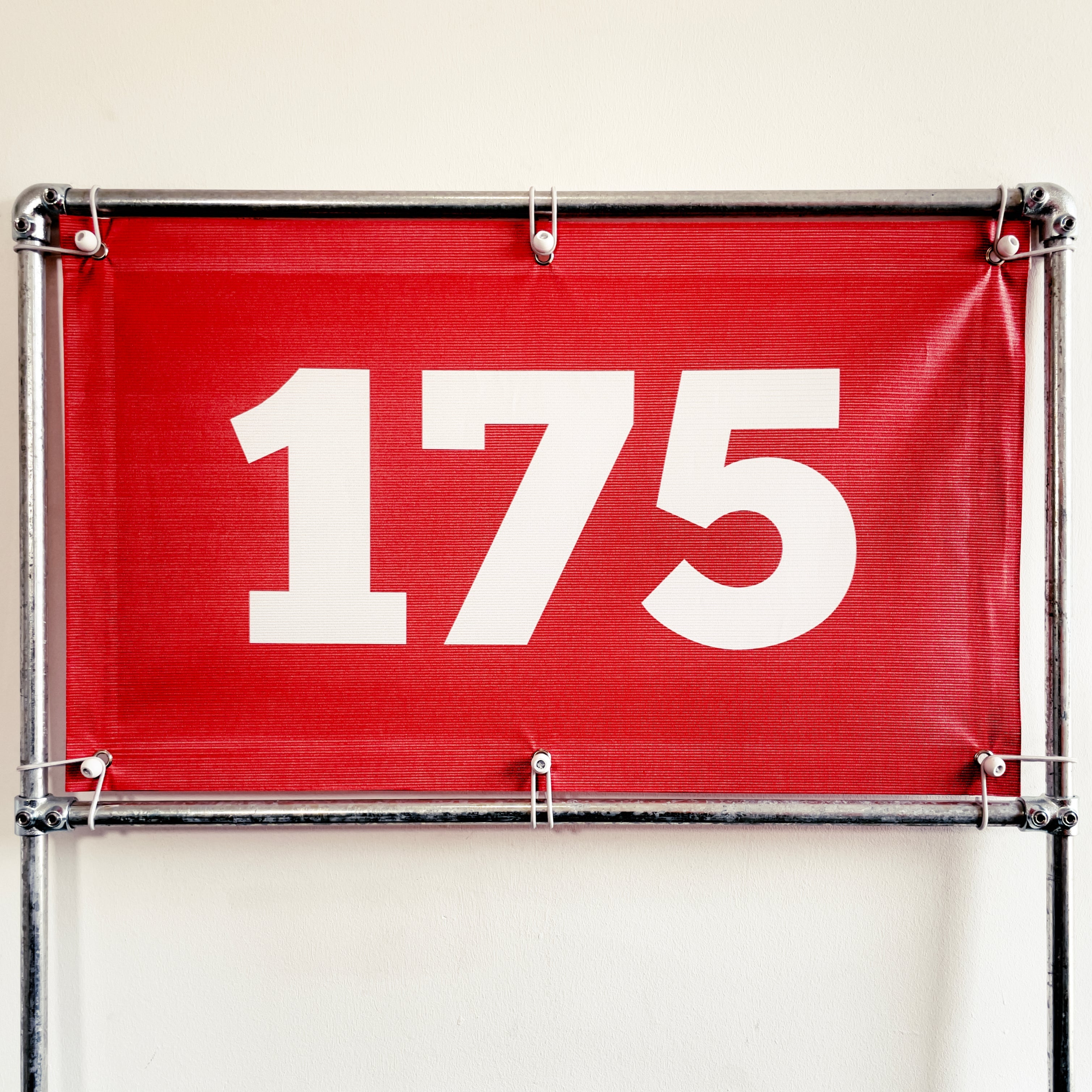 RA-TM9515 Amtech Range PVC Mesh Golf Driving Range Yardage Distance Banner Red 175