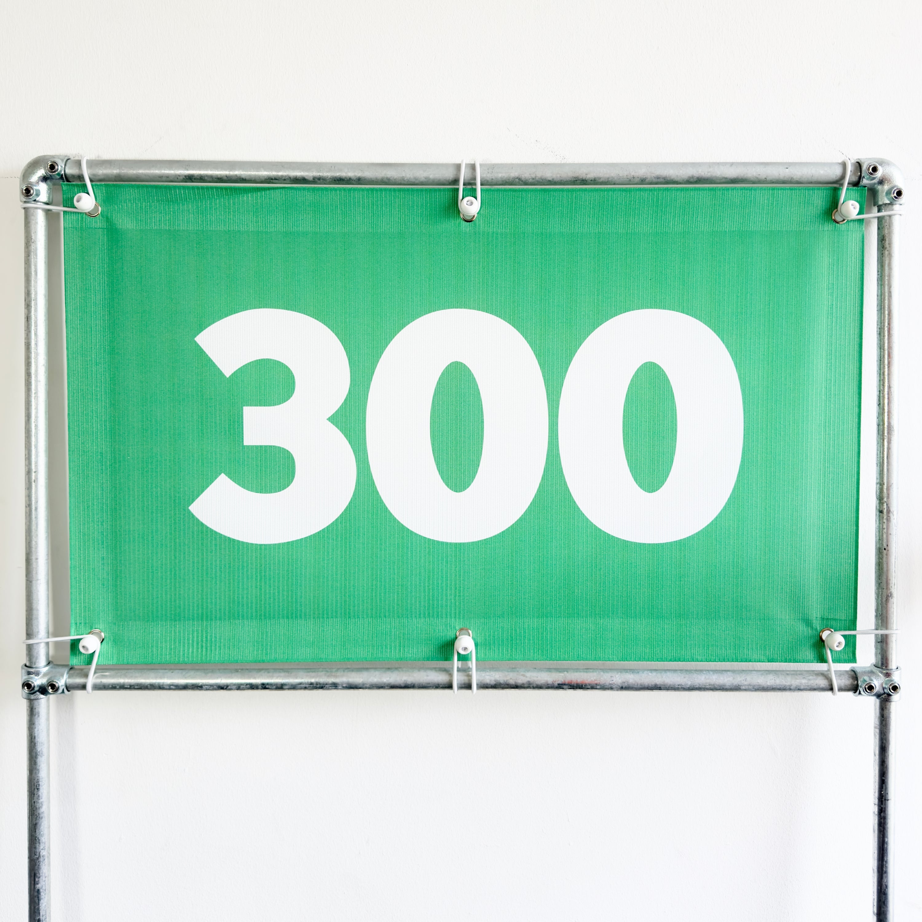 RA-TM9548 Amtech Range PVC Mesh Golf Driving Range Yardage Distance Banner Green 300